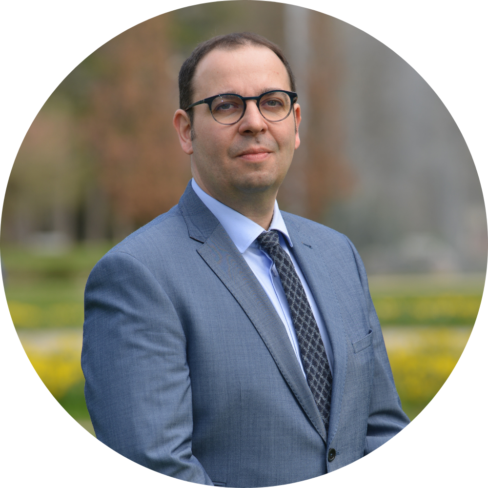 Photo de {{ membre.nom }}