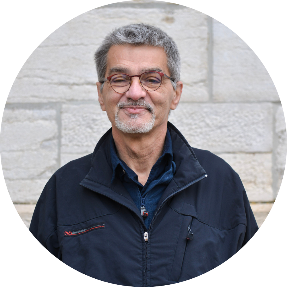 Photo de {{ membre.nom }}