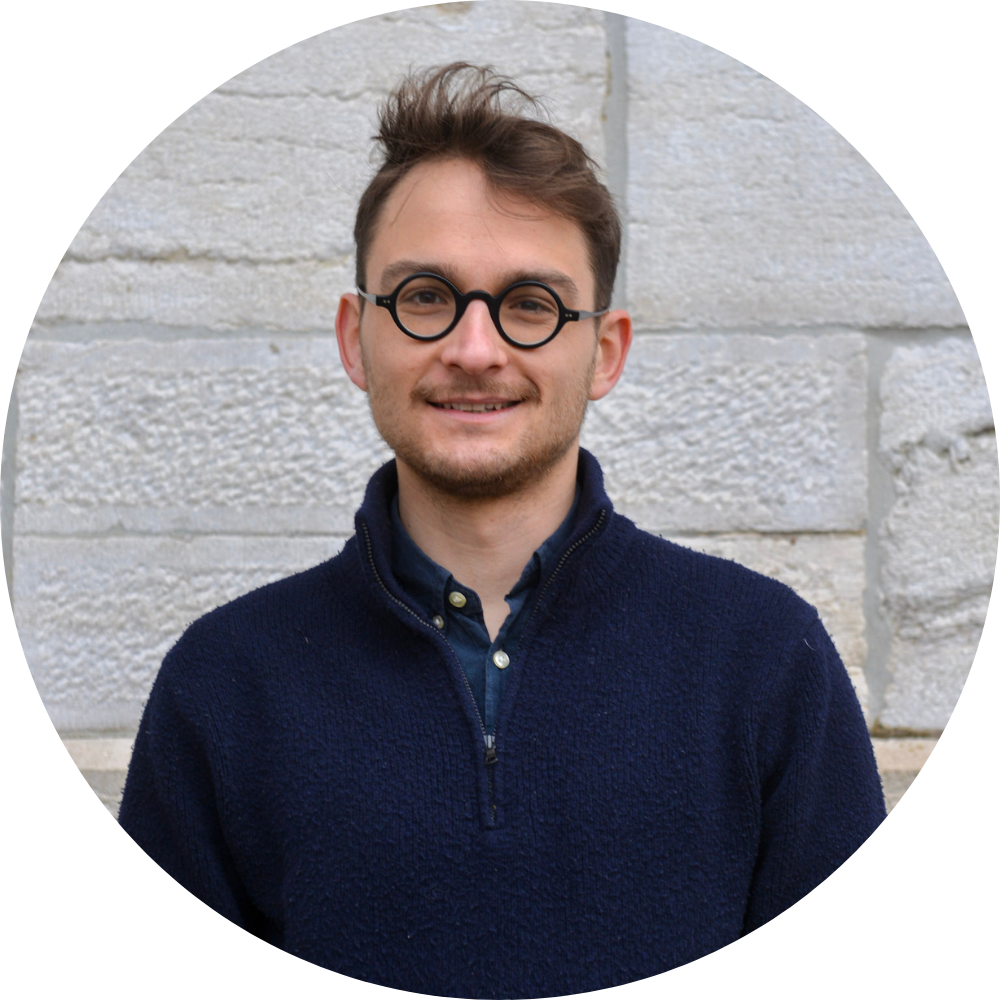 Photo de {{ membre.nom }}